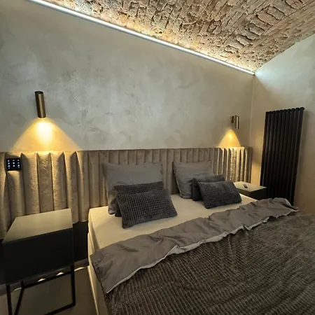 Karlín Apartman